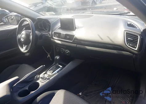 2016 Mazda Mazda3 I Sport z USA, uszkodzony, nr VIN JM1BM1U78G1310752